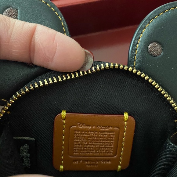 Rare Coach Minnie Mouse coin case - Picture 4 of 8